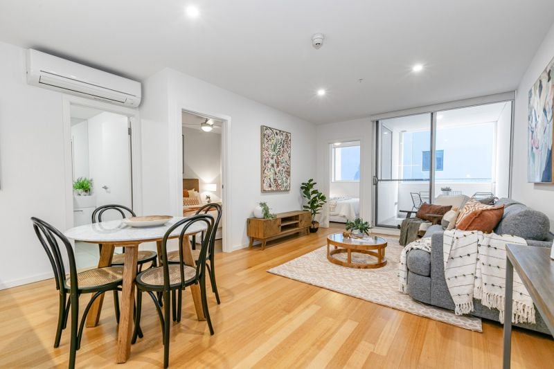 305/14 Gilbert Street, Adelaide - Image 2