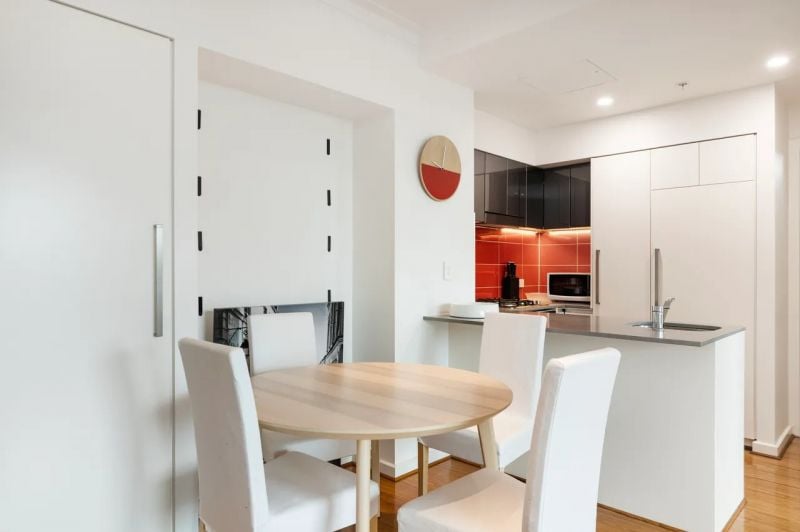 602/18 Rowlands Place, Adelaide - Image 2